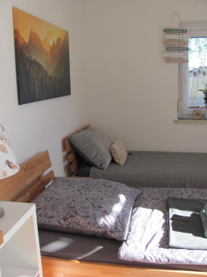 Trunkelsberg #1Gemuetliches Ruhiges Sonniges Balkonzimmer Mit Gemeinschaftsbad W-Lan Airport Nah Late Night Check In Haus Nr 9,5 מראה חיצוני תמונה